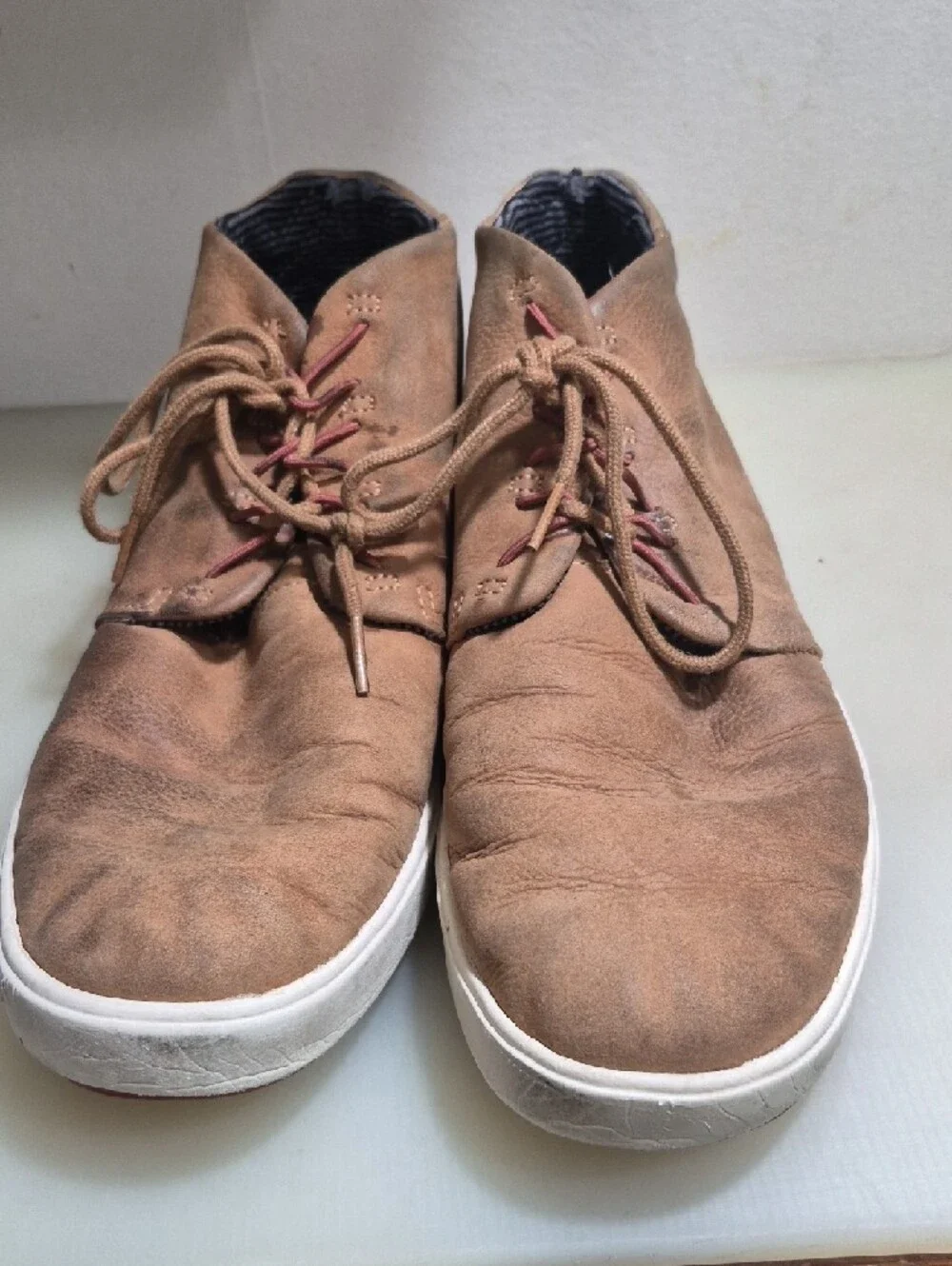 Casual Lace-Up Men's Tan Chukka Sneakers